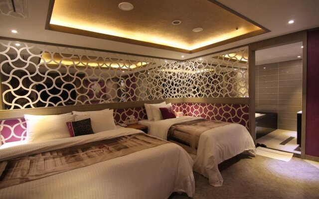 Gallery 9 Motel