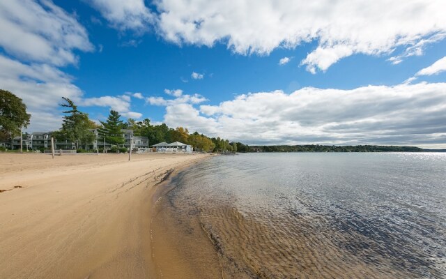 Lake View Golf Course Condo 5056