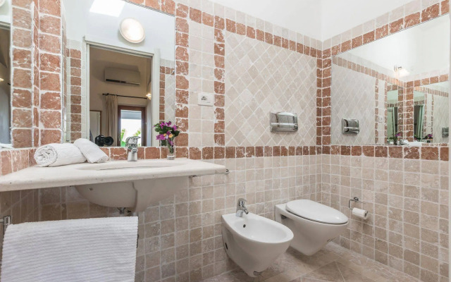 Capo Ceraso Family Residence