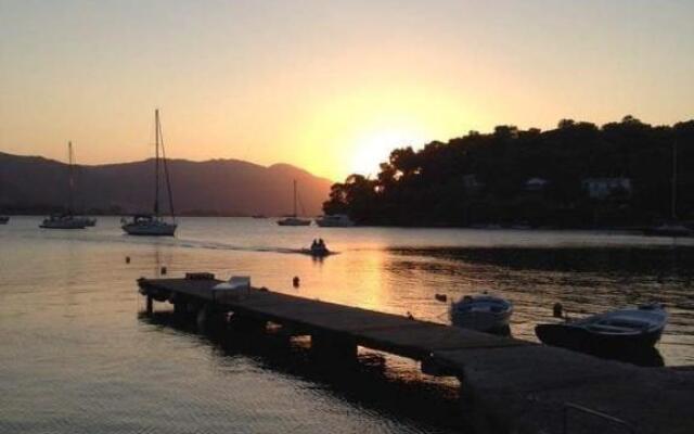 Sunray studio in Poros