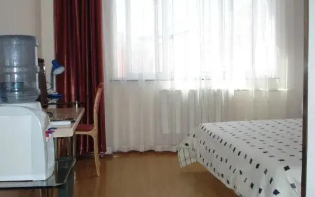 Eaka Hotel