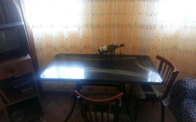 Home in Noneshvili str 1