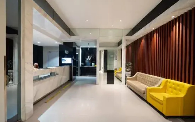 Yuejia Hotel (Xuancheng Jingtingshan Branch)