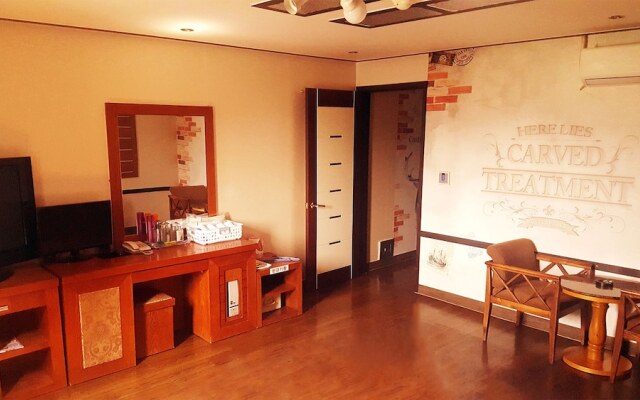 Castle Motel Busan