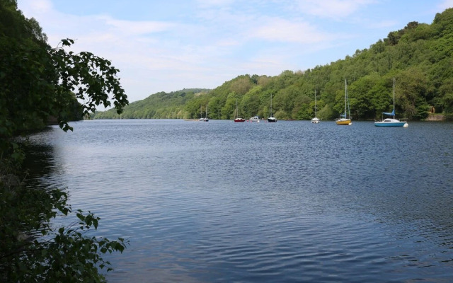 Watersview Lodge