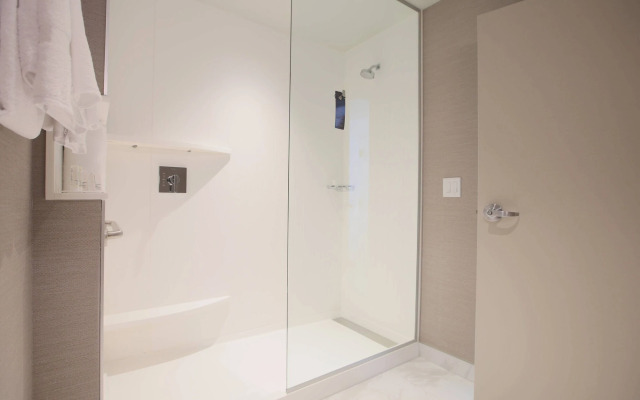 Courtyard by Marriott Montreal Brossard