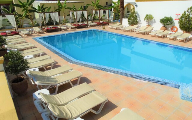 Oasis Beach Club