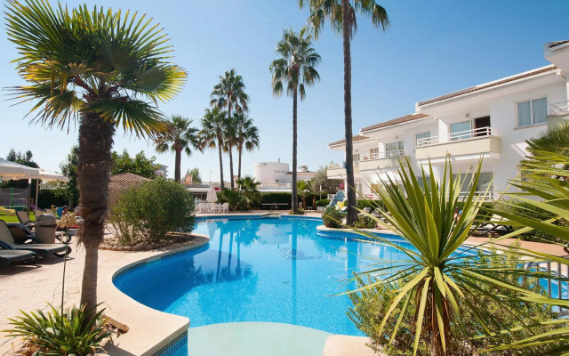 Universal Aparthotel Elisa