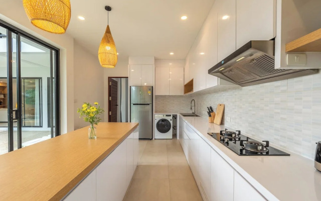 One of Phukets Best Villas V212