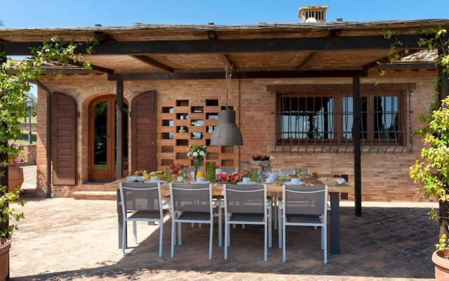 Villa I Levrieri 8 Emma Villas