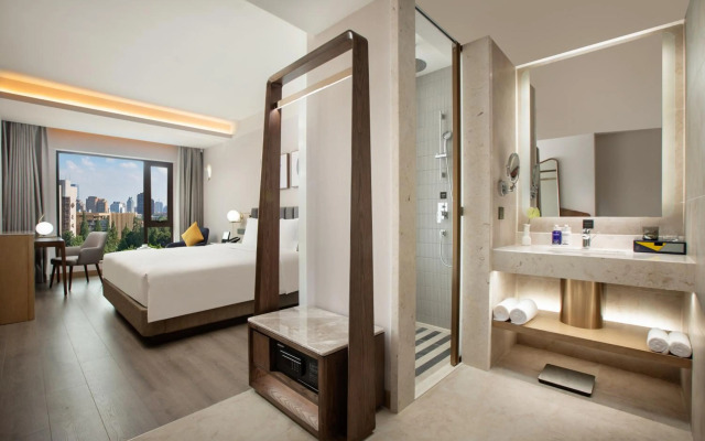 voco Nanjing Oriental Pearl by IHG