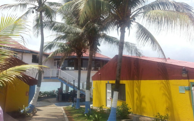 Hotel On Vacation Blue Reef