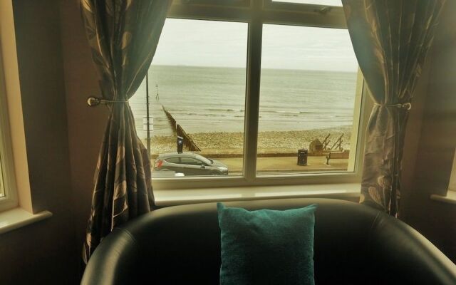 Shoreside Inn