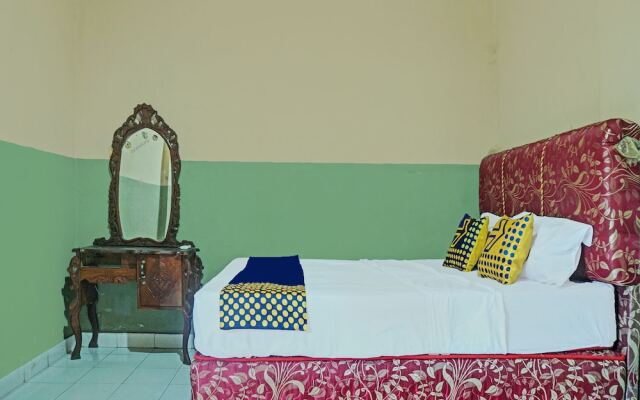 OYO 92280 Hotel Romli