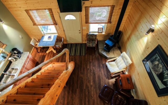 Bella Coola Grizzly Tours Cabins