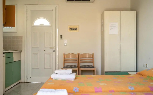 Angela partial sea view 5