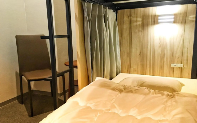Namba Guesthouse HIVE - Hostel