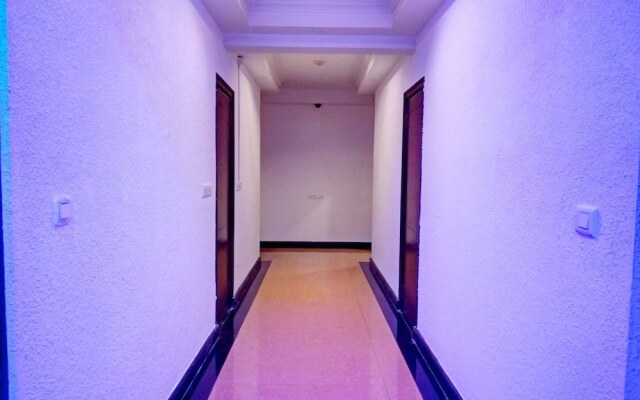 OYO 10437 Hotel Hibiscus INN