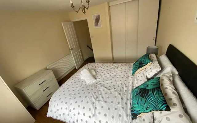 Reading 3 Bedroom apartment