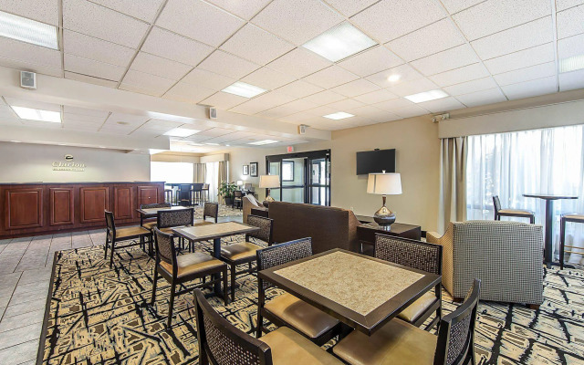 Clarion Inn Cleveland near University