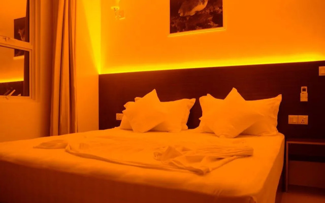 Cornerstay at Dhangethi