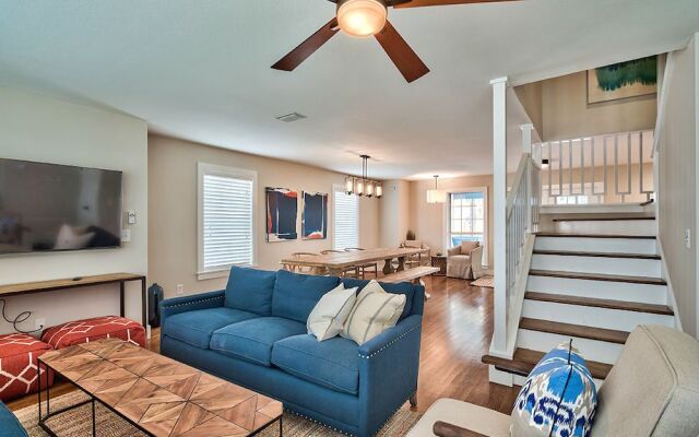 Bottoms Up by RedAwning