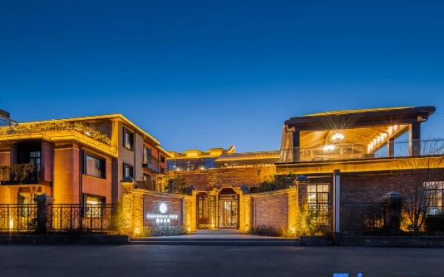 Recluse Datang Hotel