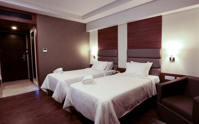 Hotel Seetharam Select