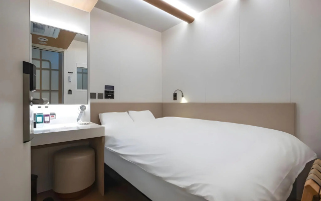 DARAKHYU Yeosu Capsule Hotel by WALKERHILL