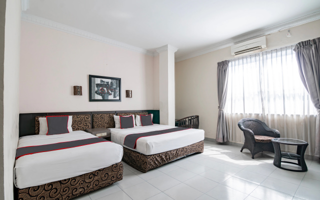 Collection O Senapelan Near Rsud Petala Bumi Formerly De Town Hotel
