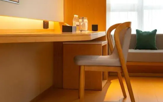 JI Hotel (East Zhujiang Road Xirun Plaza store)