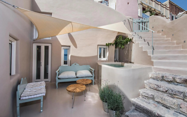 Ammos Oia Mansion