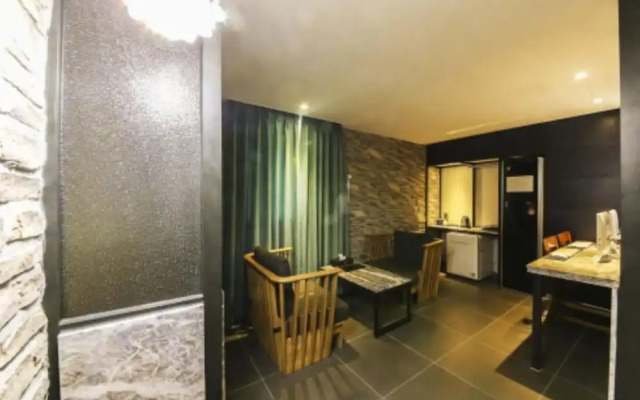 Luce Hotel