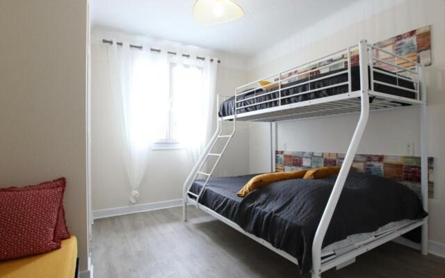 Gîte Saint-Jean-le-Vieux, 3 pièces, 5 personnes - FR-1-384-791