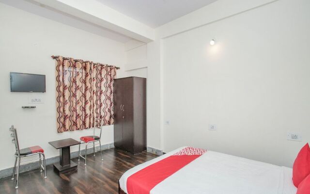 OYO 14430 Sunshine Grand