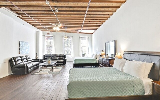 Hosteeva French Quarter Historic Condos