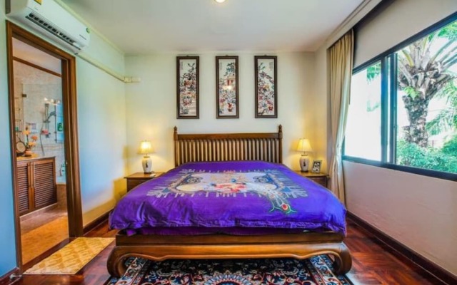 Pattaya YueHu Phoenix Deluxe Villa 5room