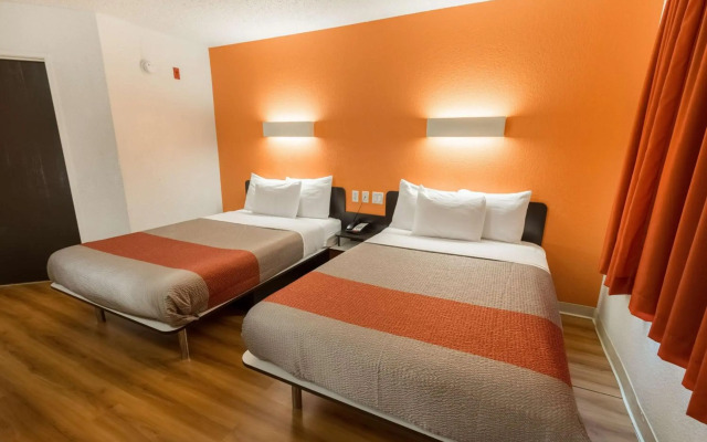 Motel 6 Irving, TX - DFW Airport North