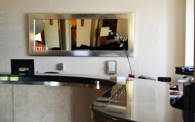 Hotel Reyes Ziríes