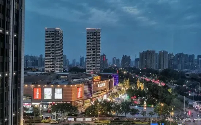 Jasmine Homestay (Xinxiang Baolong Plaza)