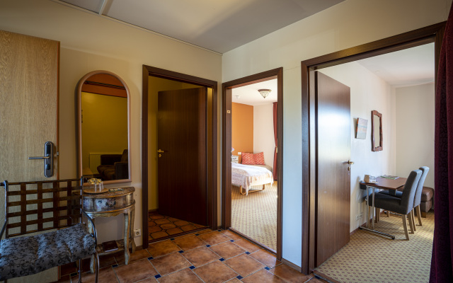 Hotel Kriunes - A city hotel by the lake