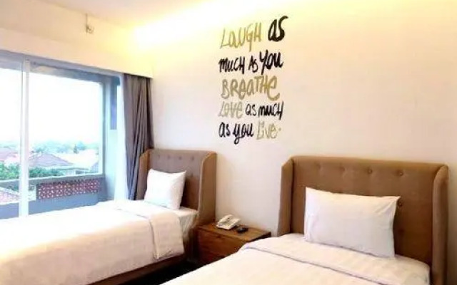 Wood Pecker Hotel