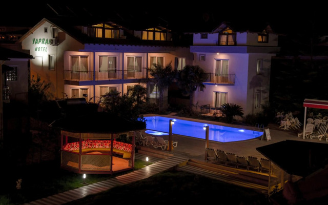 Yaprak Hotel