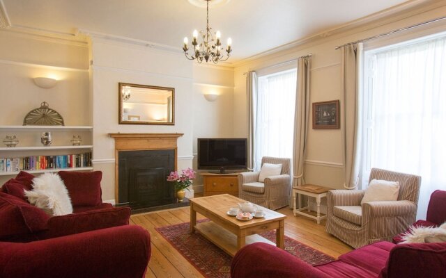 Roseberry House