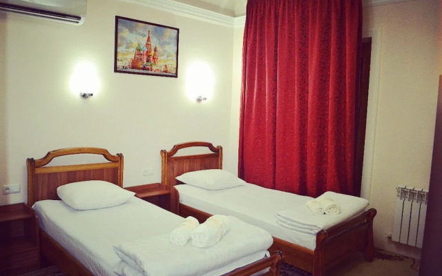 Elegant Family Hotel
