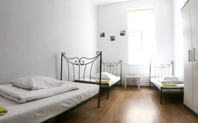 Green Hostel