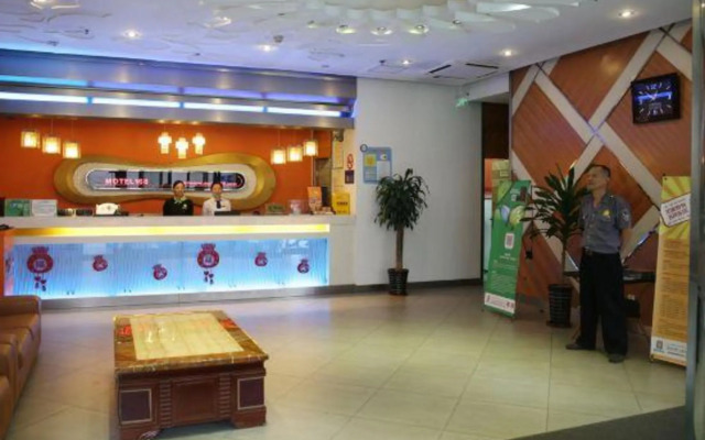 Hamoe Hotel (Shanghai Jinshan Zhujing Wan'an Street)