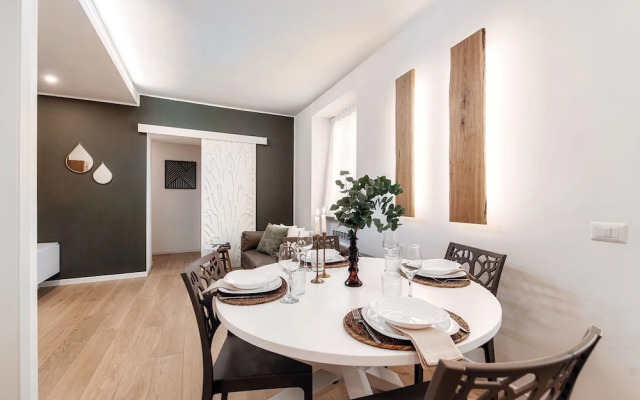 Rafael White Home