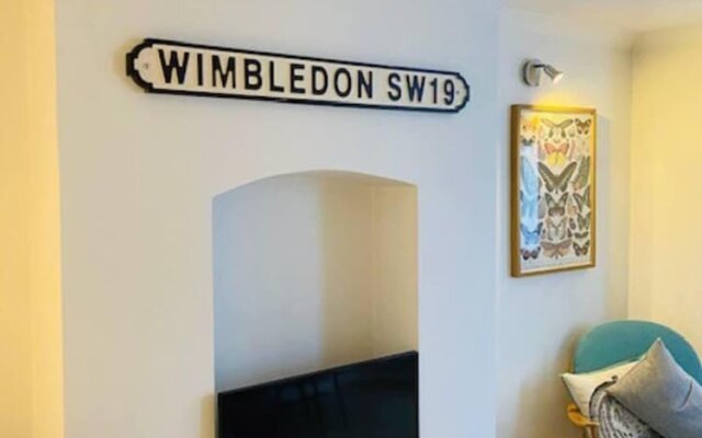 Modern, Peaceful Flat In The Heart Of Wimbledon
