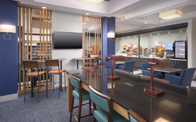Holiday Inn Express Hotel & Suites Chattanooga Downtown by IHG